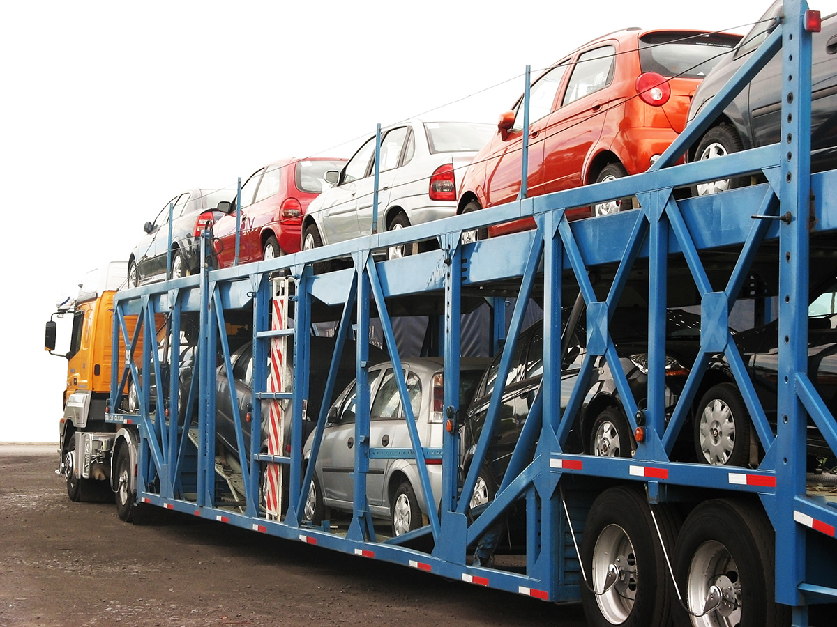 How do I choose a reliable car transport company?